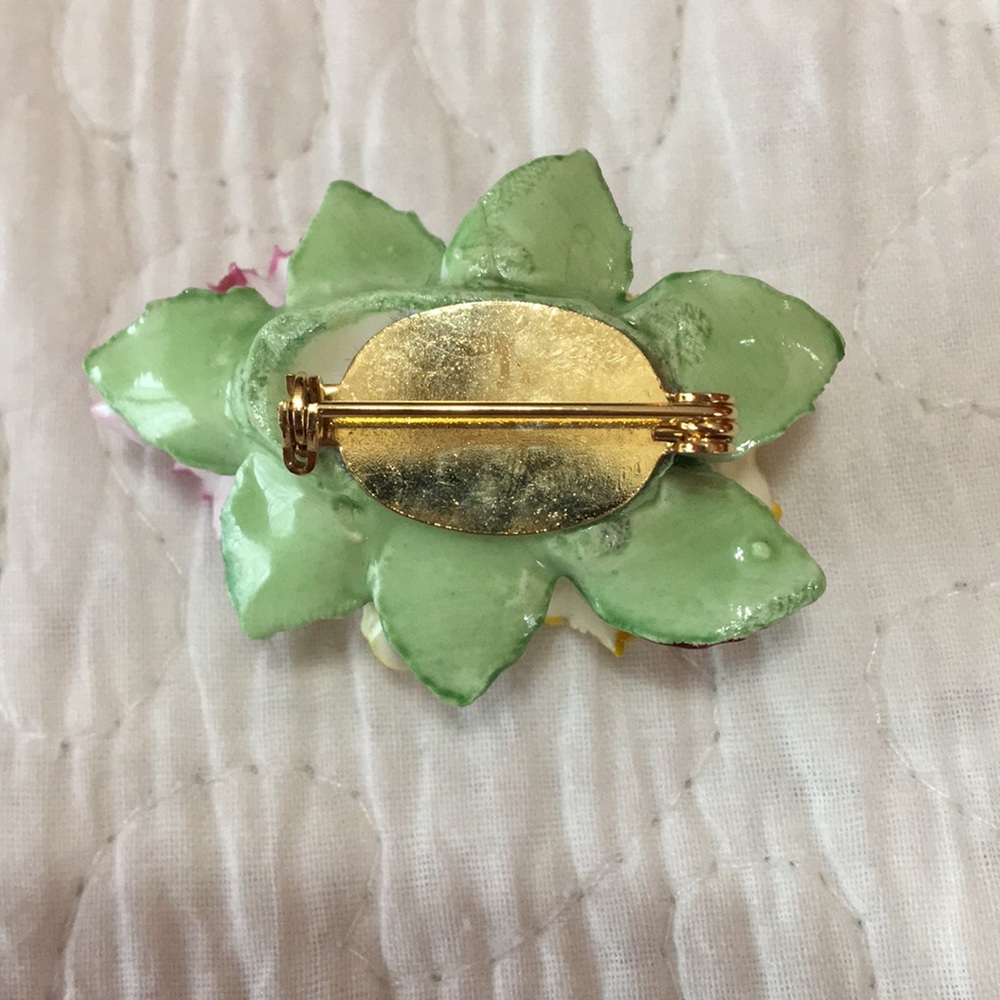 Porcelain Pin - Picture 2 of 3